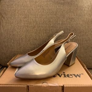 Comfortview silver heel